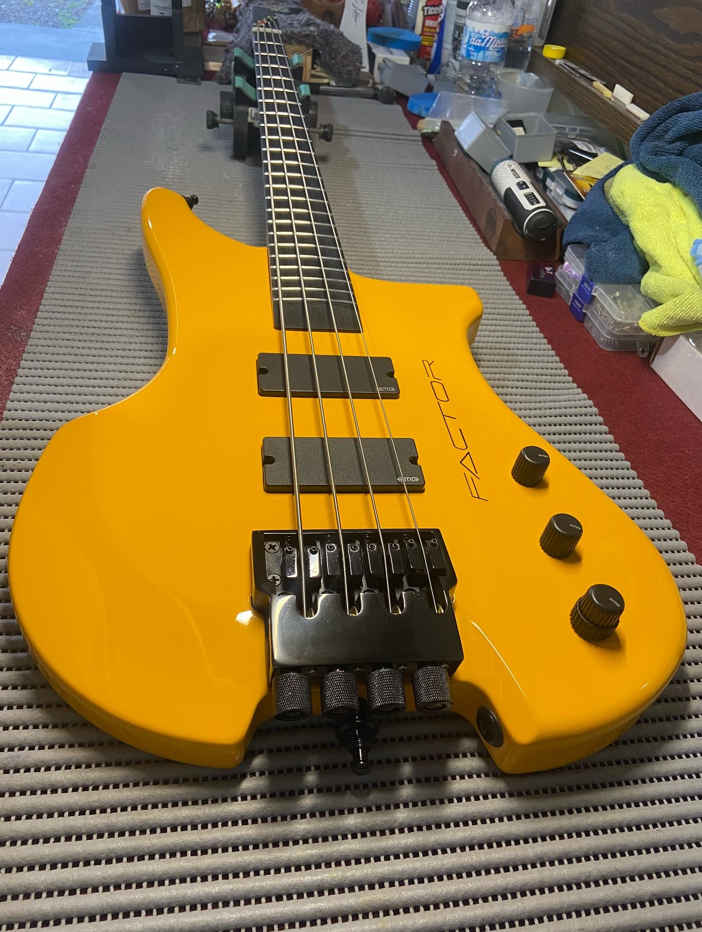 Baixo elétrico - setup e precisão